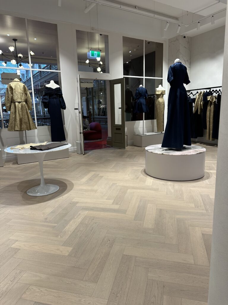Fashion Retail Flooring Herringbone Engineered Timber Floor